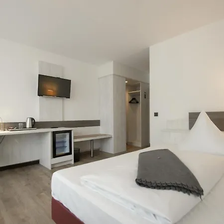 Ξενοδοχείο Brenner 3*