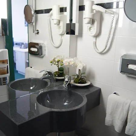 Отель Brenner 3*