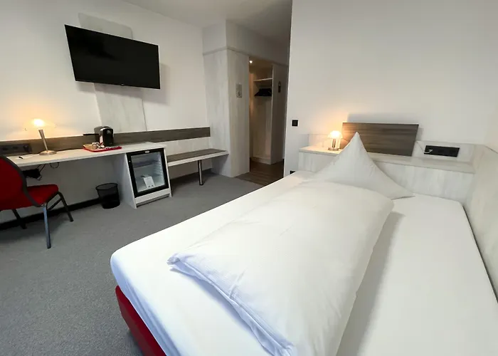 布伦纳酒店 酒店